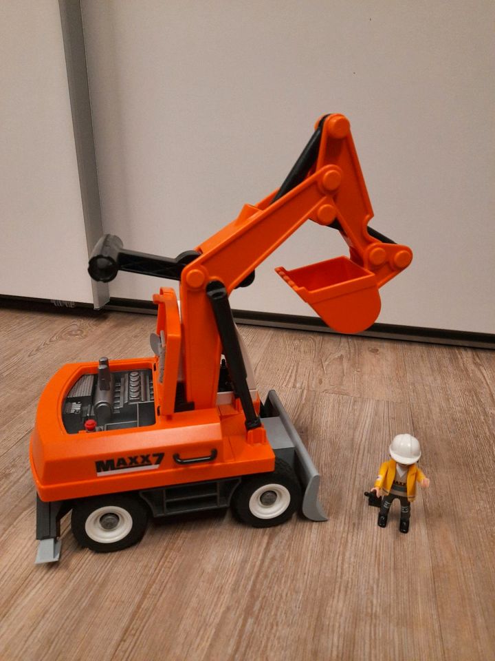 Playmobil Bagger 6860 in Leezen MV