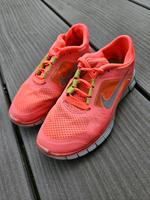 Nike Sportschuhe / Damen / Gr. 36 Bayern - Burglengenfeld Vorschau