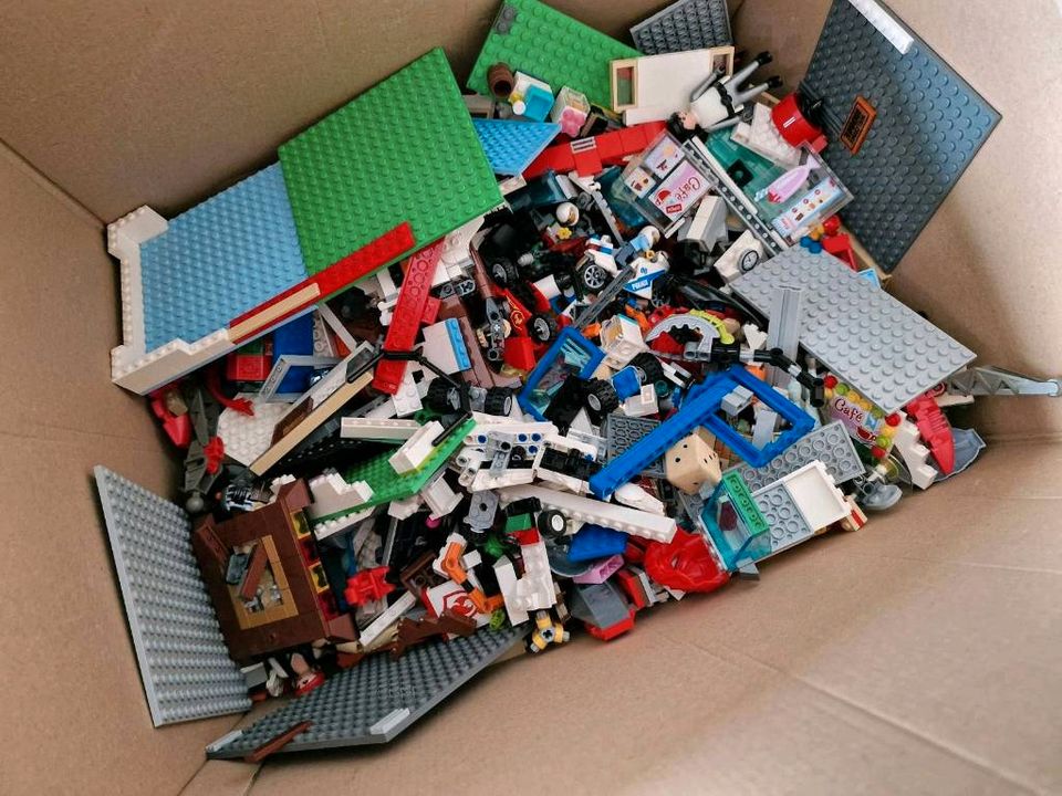 Großes XXL Paket Lego City , Creator , Friends in Prenzlau