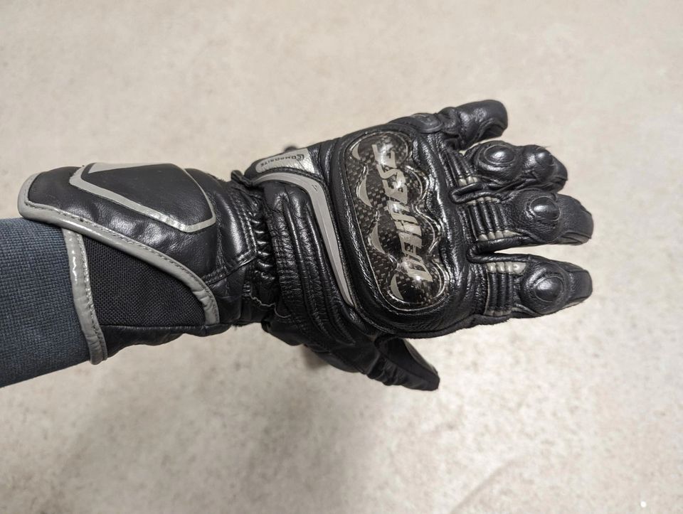 Dainese Motorrad Handschuhe Carbon D1 long schwarz / grau 9 in Aachen