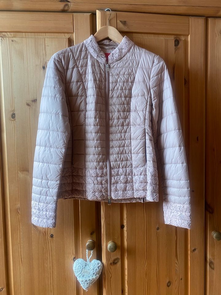 Original Guess Jacke Rosé in Witten