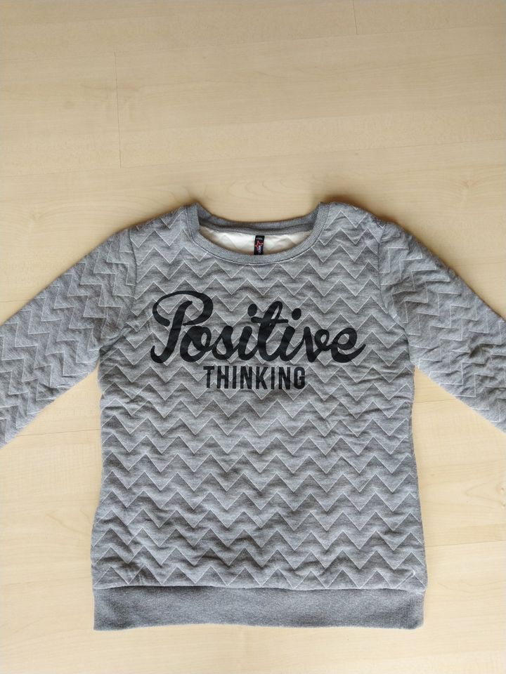 Neue moderne Sweatshirts Pullover Pulli Gr. S Gr. 36 H&M in Hamburg