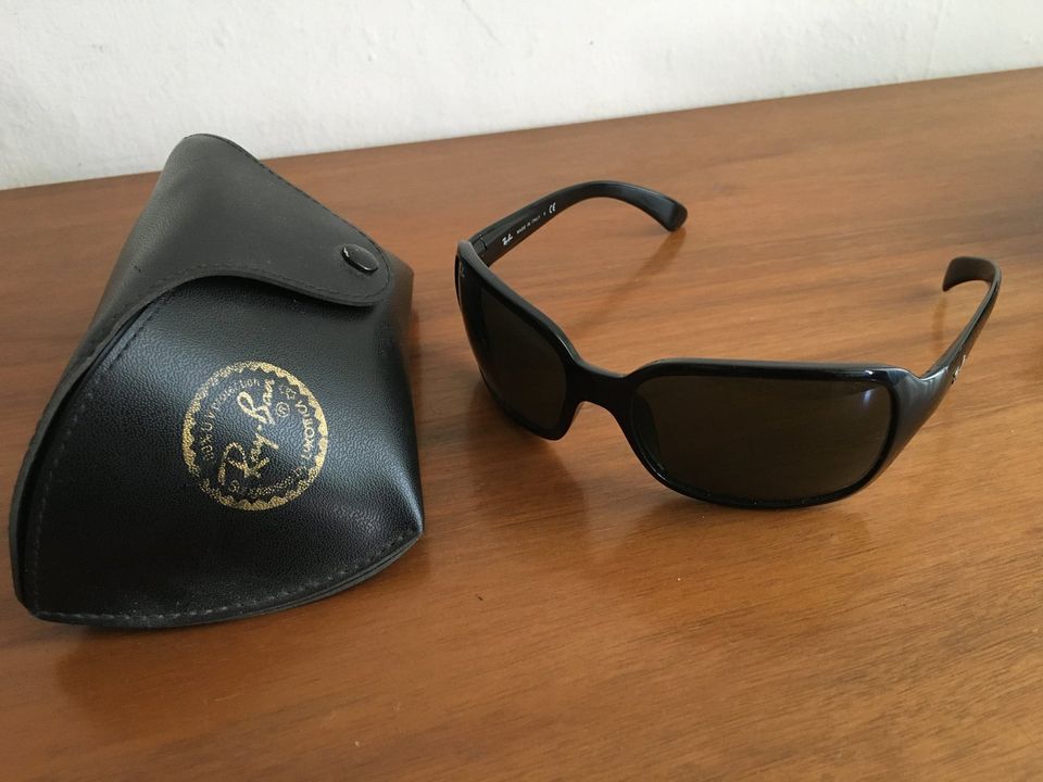 Ray Ban Sonnenbrille mit Tasche in Leipzig