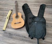 Klassik Gitarre 3/4 mit Notenständer und Taschen Nordrhein-Westfalen - Gummersbach Vorschau