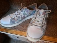 ❤️ Remonte Soft Sneaker Gr. 43 weiß Blümchen ❤️ Sachsen - Hohndorf Vorschau