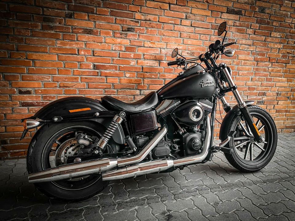 Harley-Davidson Street Bob 2016 36000 Km wie neu in Hamburg