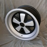 Porsche Fuchs Eloxiert 16x8 5x130 hinten Maxilite Felge 911 924 Niedersachsen - Bad Bentheim Vorschau