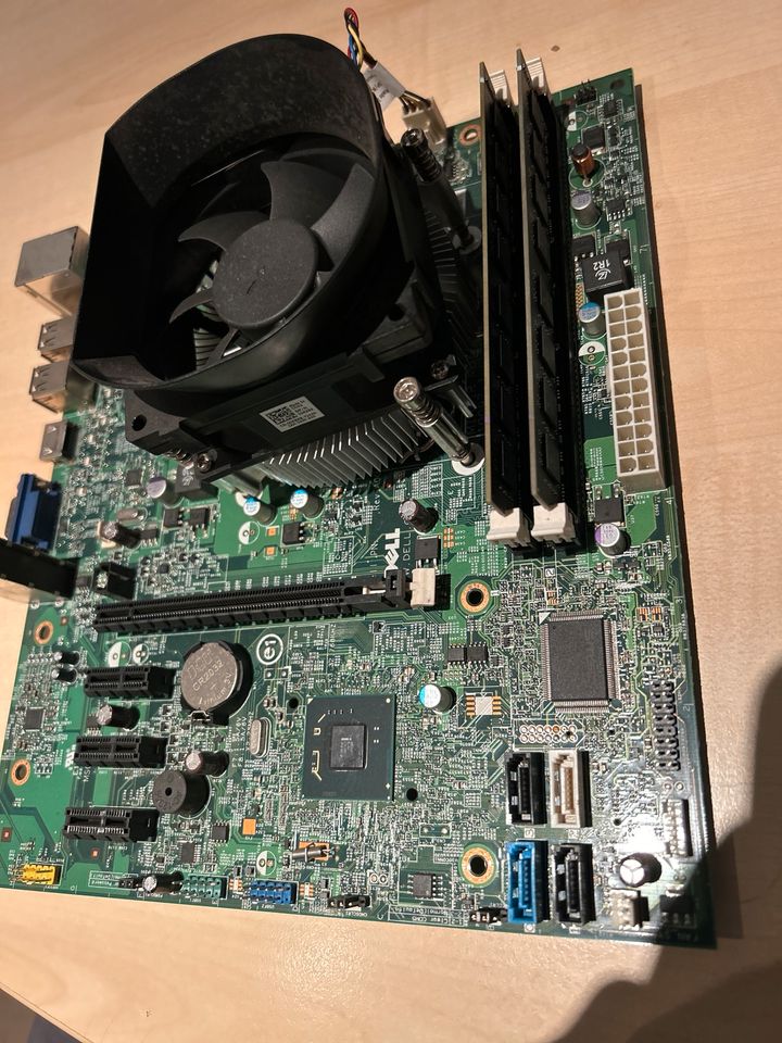 Dell Mainboard i3 8gb RAM in Pliezhausen