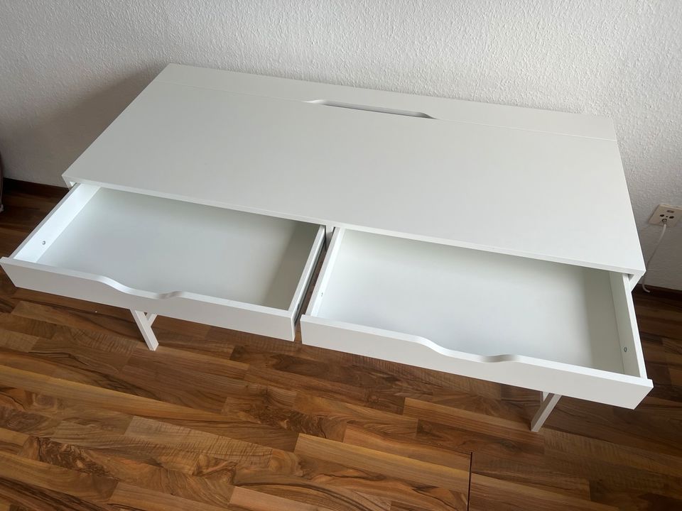 IKEA Schreibtisch ALEX - neuwertig in Paderborn