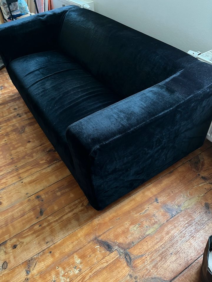 Ikea Klippan 2er-Sofa Schwarz m. Samtbezug in Evessen