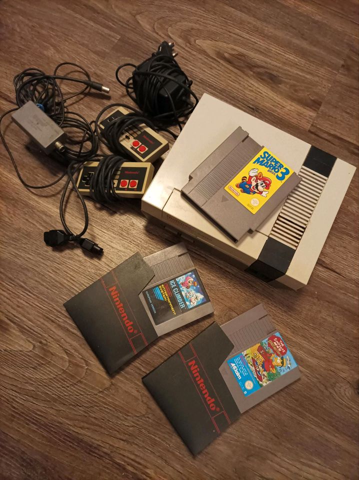 NES Konsole inkl. Spiele in Hemmoor