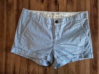 Sehr gut erhaltene Shorts Gr. XS 34 h&m blau weiss gestreift Hessen - Flieden Vorschau