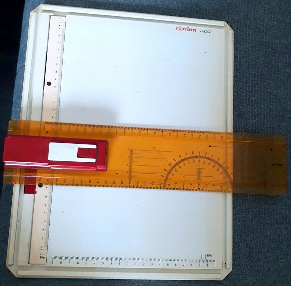 Zeichenplatte Rotring Rapid DIN A4, mit Zeichenlineal in Hagen
