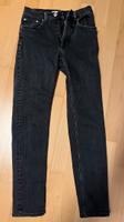 Jeans Five Pocket schmal Gr. 32 schwarz H&M mid waist Bayern - Fürstenfeldbruck Vorschau