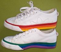 Adidas Canvas Sneaker Nizza Pride Love, 39,5 Hessen - Marburg Vorschau
