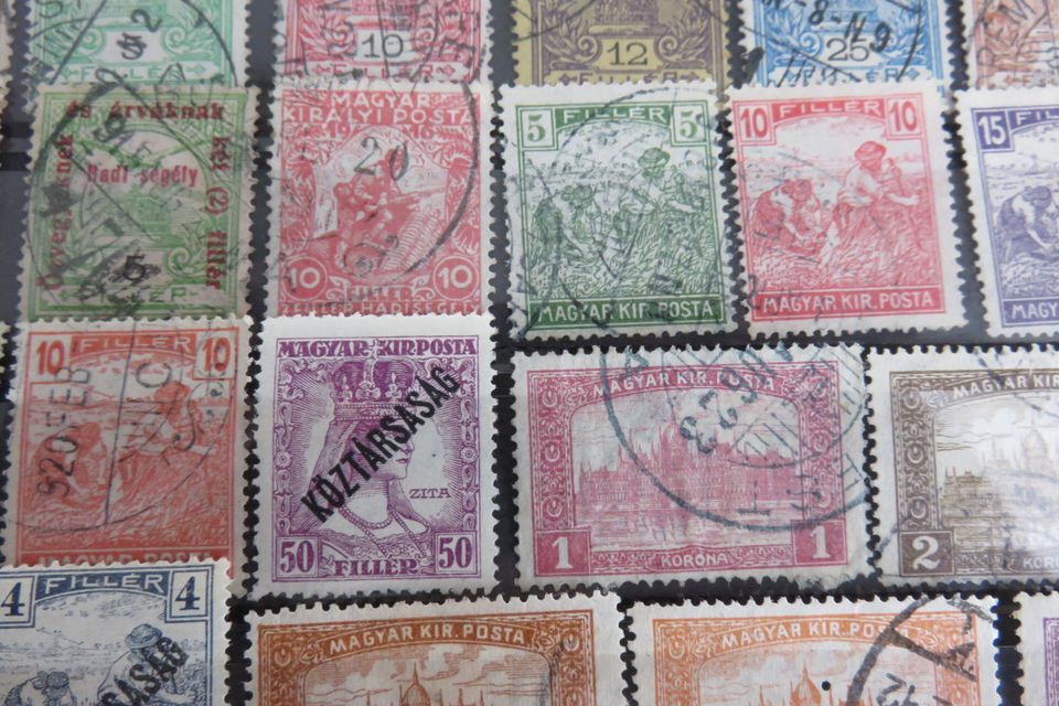 Konvolut alte  Briefmarken   Ungarn I in Eging am See