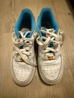 Nike Turnschuhe sneaker weiß mit blau Wildleder Größe 39 Innenstadt - Köln Altstadt Vorschau