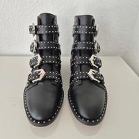 Givenchy Buckle Boots Stiefeletten Gr. 39 schwarz Sachsen-Anhalt - Halle Vorschau