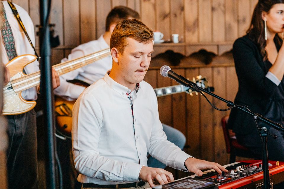 Hochzeitsmusik, Geburtstage, Feierlichkeiten aller Art in Centrum