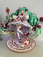 Strawberry Miku figure Nordrhein-Westfalen - Hagen Vorschau