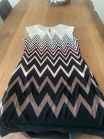 Montego Kleid mit Zickzack Muster Nordrhein-Westfalen - Dinslaken Vorschau