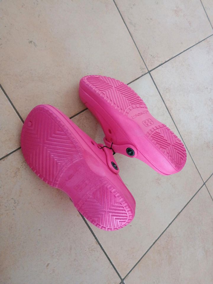 NEU Garten Schuhe Clogs pink Mädchen Größe 32 in Amberg