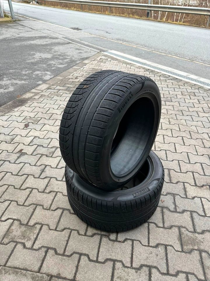 2x Pirelli P Zero Winterreifen 285/40 R19 107V DOT 4219 4,2 mm in Passau