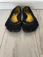 Vibram FiveFingers Sandalen Gr. 40 Hessen - Schmitten Vorschau