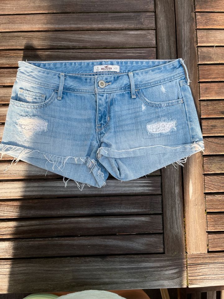 Hollister Jeans Shorts Gr.27 /S Div Modelle Stückpreis Neuwertig in Hamburg