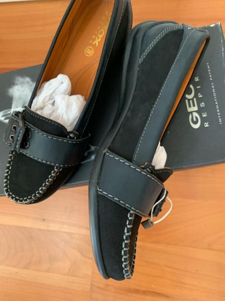 Geox Mokkassins Echt Leder Schuhe Loafer schwarz 38 NEU in Düsseldorf