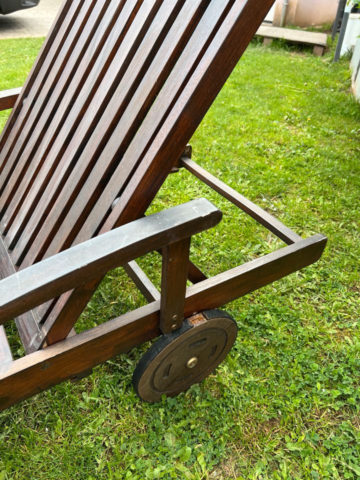 Holz Liege für Terrasse, Liegestuhl in Breitenbach 