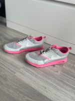 Nike Thea Sneaker grau pink Gr. 39 Hessen - Brechen Vorschau