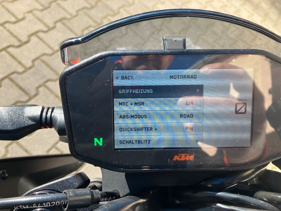 KTM DUKE 890 R Black Edition Vollausstattung Garantie in Meißen