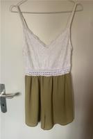 Grün-weißer Jumpsuit Nordrhein-Westfalen - Borken Vorschau