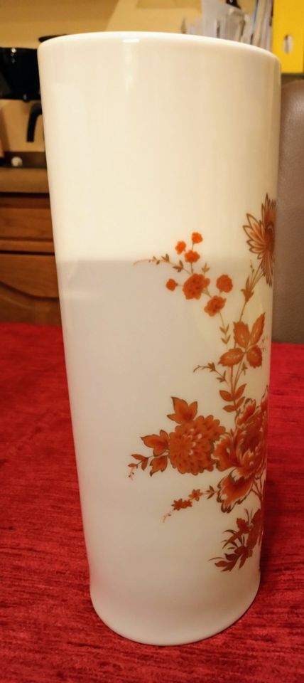 AK Kaiser Vase " Burgund " Florales Design in Bingen