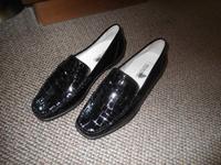 Slipper Waldläufer schwarz Größe 38 3/4 neu Niedersachsen - Hinte Vorschau