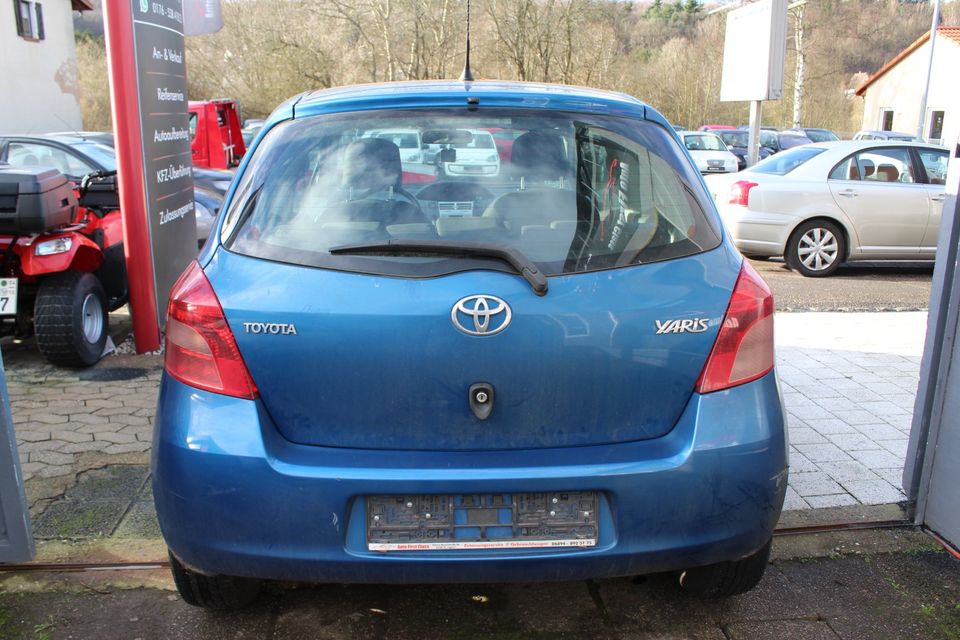 Toyota Yaris 1.0 in St. Ingbert