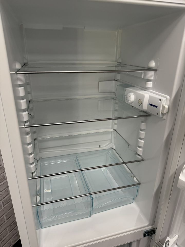 Kühlschrank Liebherr 160cm A++ / 1 Jahr Garantie / Lieferung in Hamburg