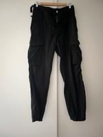 Schwarze Cargohose Bershka Straight 38 M verstellbar am Bund Hessen - Fuldatal Vorschau