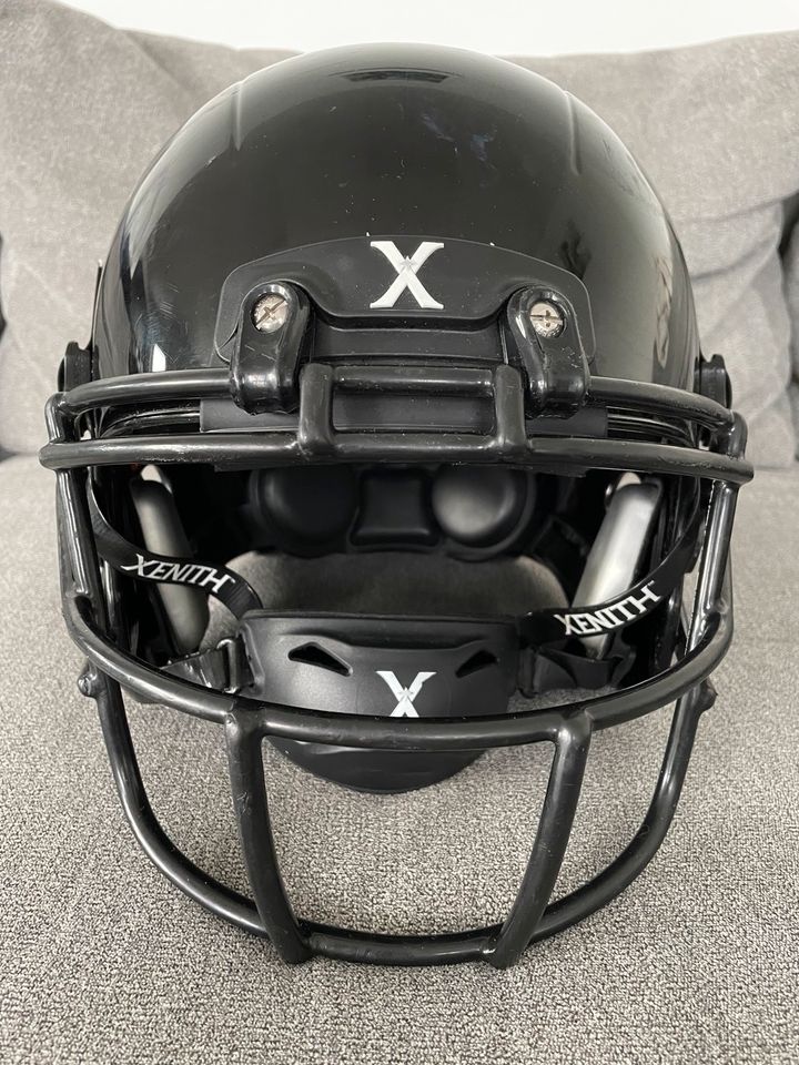 Xenith american football Helm in Erding