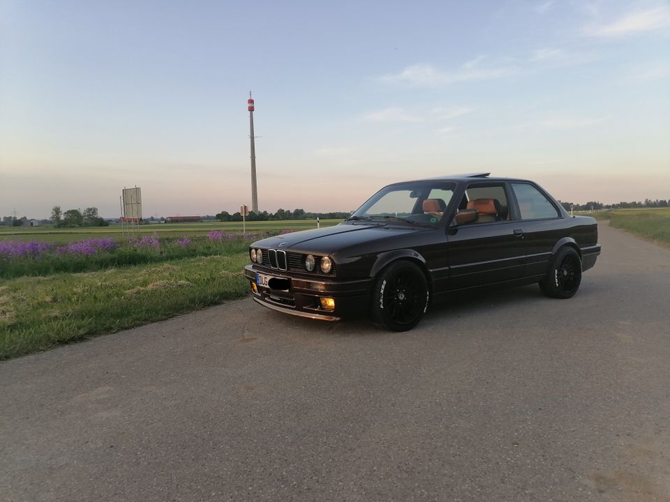 BMW E30 V8 früher 318is M60B40 in Dillingen (Donau)