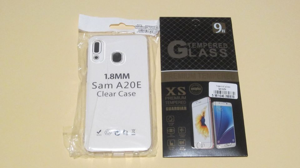 Samsung Galaxy A20e Set: Transparente Hülle & Tempered Glass 9H in Köln