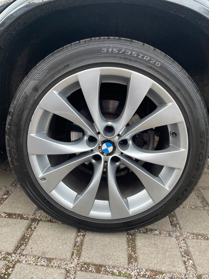 BMW Styling M227 227 X5 F15 X6 F16 E70 E71  20 Zoll Felgen in Augsburg