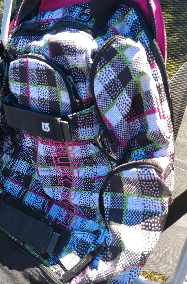 Burton Rucksack Schulrucksack Schultasche Tasche in Bayern - Deggendorf |  eBay Kleinanzeigen ist jetzt Kleinanzeigen