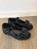 Festschuhe Pumps mit Schleife Lack Schwarz Gr.31 Brandenburg - Brandenburg an der Havel Vorschau