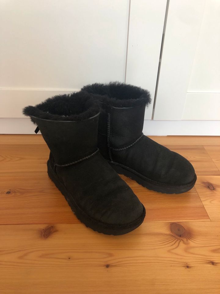 UGG mini Bailey bow II in Hildesheim