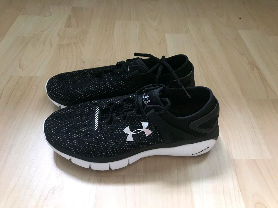 Under Armour Speedform Laufschuhe Turnschuhe schwarz Gr 38 in Karlshuld