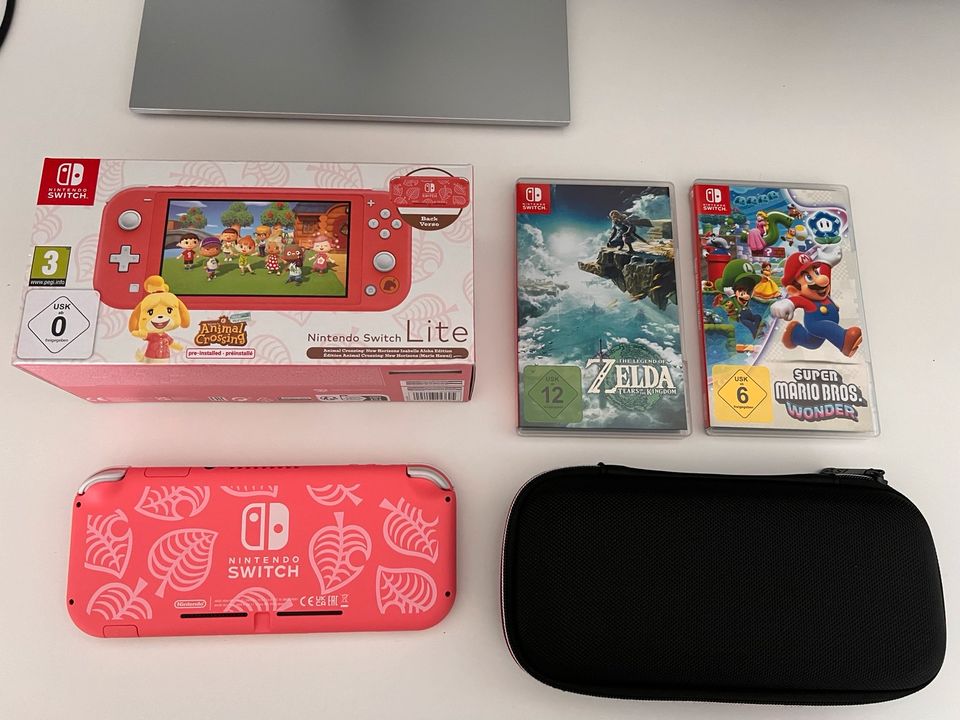 Nintendo Switch Lite Animal Crossing in Bielefeld