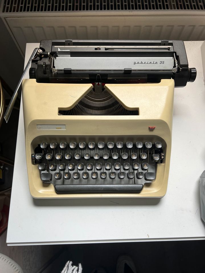 Funktionierende Schreibmaschine in Karlsruhe