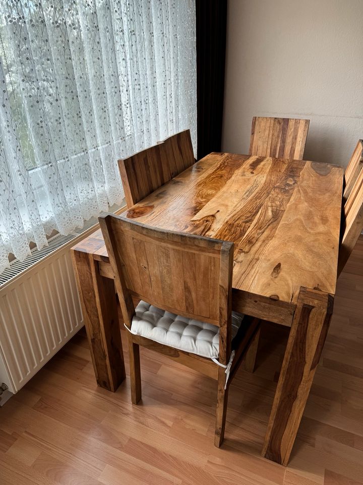 Esstisch mit 6 Stühlen Holz in Hamburg
